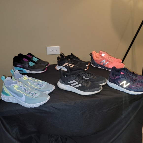 Girls sneakers - Picture 1 of 9